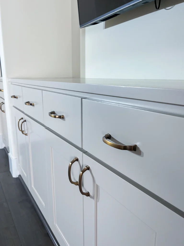 interior-house-cabinets